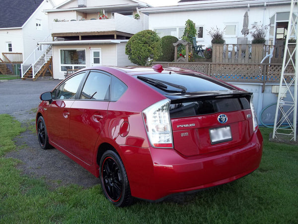 Toyota Prius without Solar Roof Shark Fin Antenna